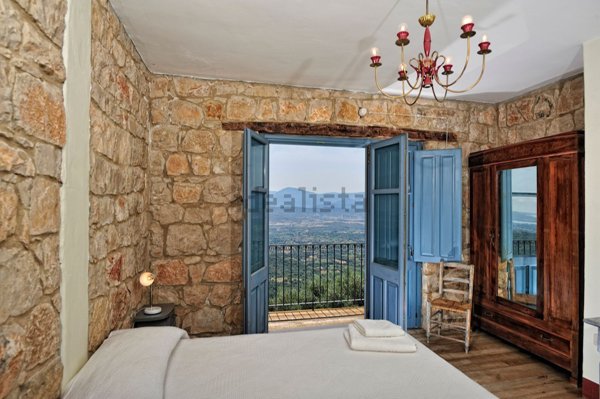 quadrivano in vendita a Baunei