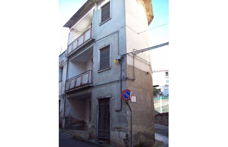 casa indipendente in vendita a Bitti