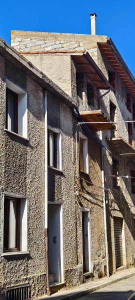 casa indipendente in vendita a Bitti