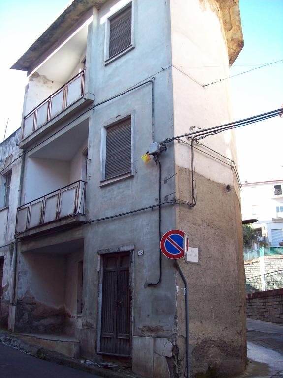 casa indipendente in vendita a Bitti