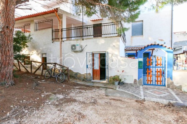 appartamento in vendita a Dorgali in zona Cala Gonone