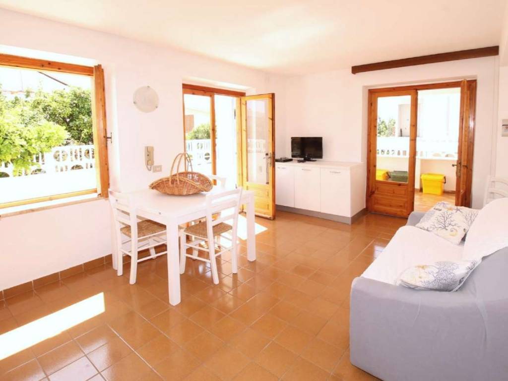 appartamento in vendita a Dorgali in zona Cala Gonone