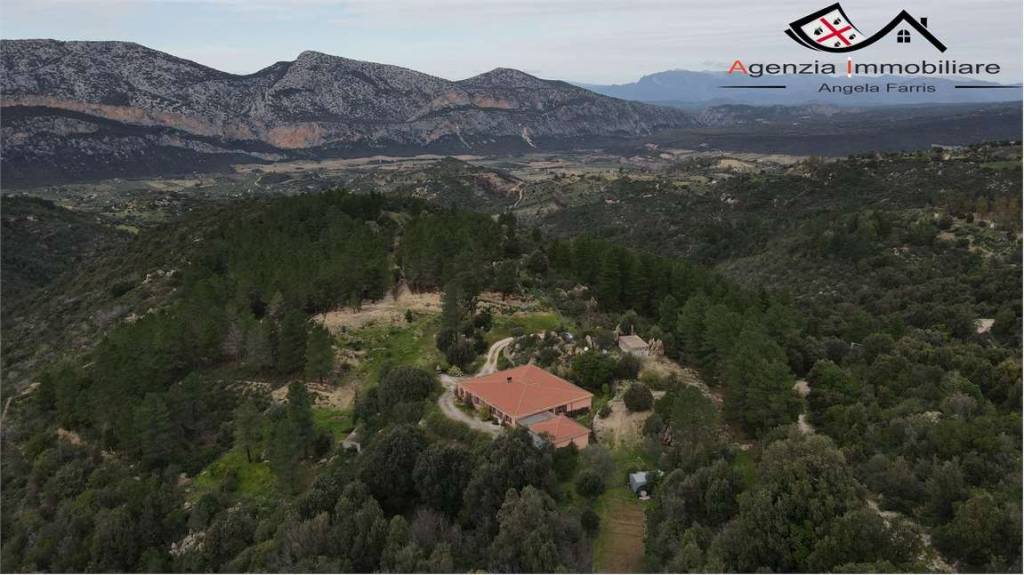 casa indipendente in vendita a Dorgali in zona Cala Gonone