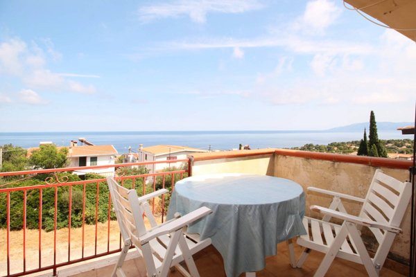 appartamento in vendita a Dorgali in zona Cala Gonone