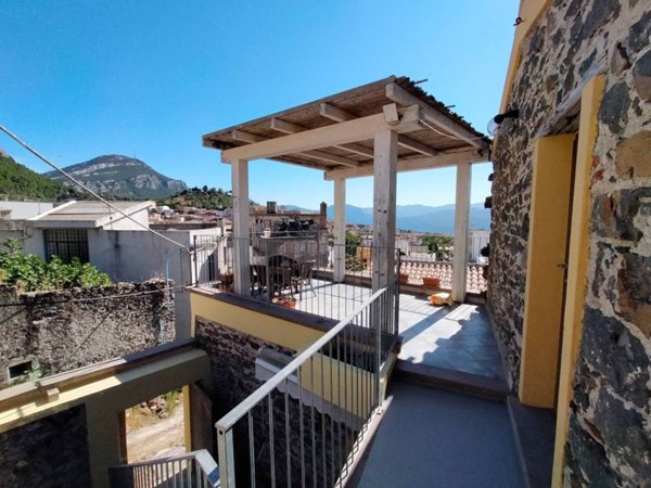 casa indipendente in vendita a Dorgali