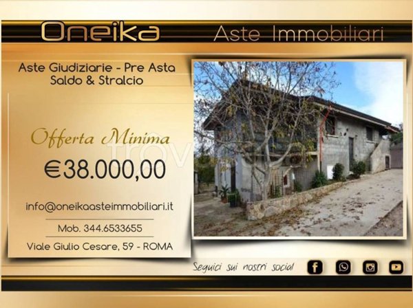 casa indipendente in vendita a Fonni