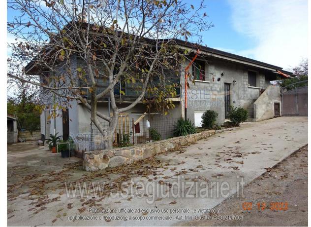 casa indipendente in vendita a Fonni