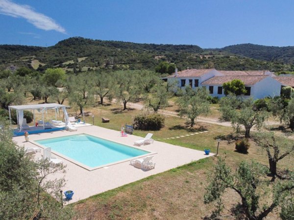 casa indipendente in vendita a Galtellì