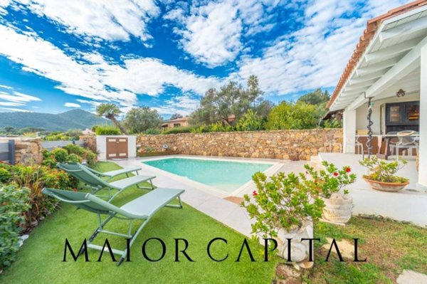 casa indipendente in vendita a Galtellì