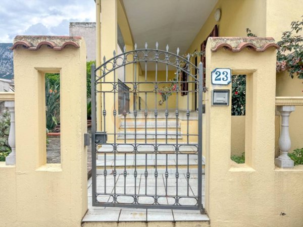 casa indipendente in vendita a Galtellì