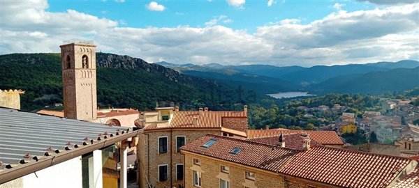 casa indipendente in vendita a Gavoi