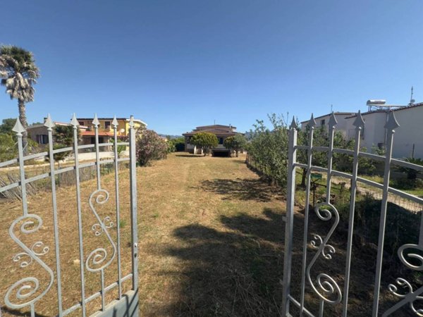 casa indipendente in vendita a Girasole