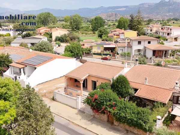 casa indipendente in vendita a Girasole