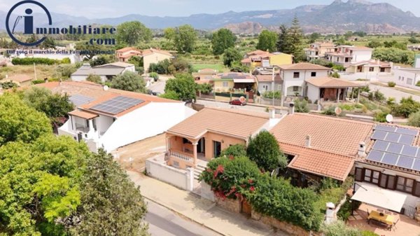casa indipendente in vendita a Girasole