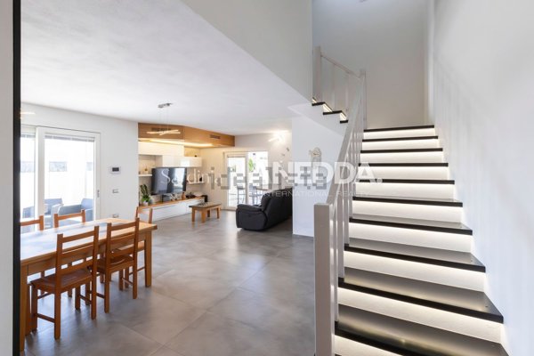 casa indipendente in vendita a Girasole