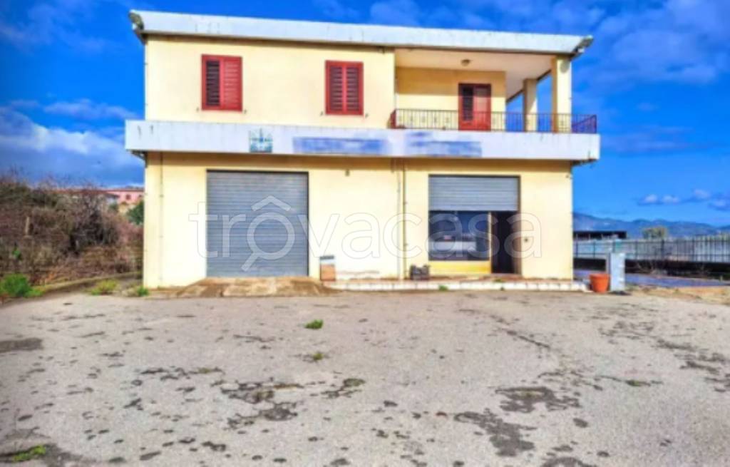 locale commerciale in vendita ad Irgoli