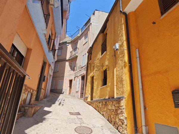 casa indipendente in vendita a Jerzu