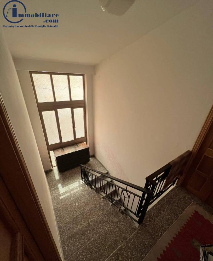 intera palazzina in vendita a Jerzu