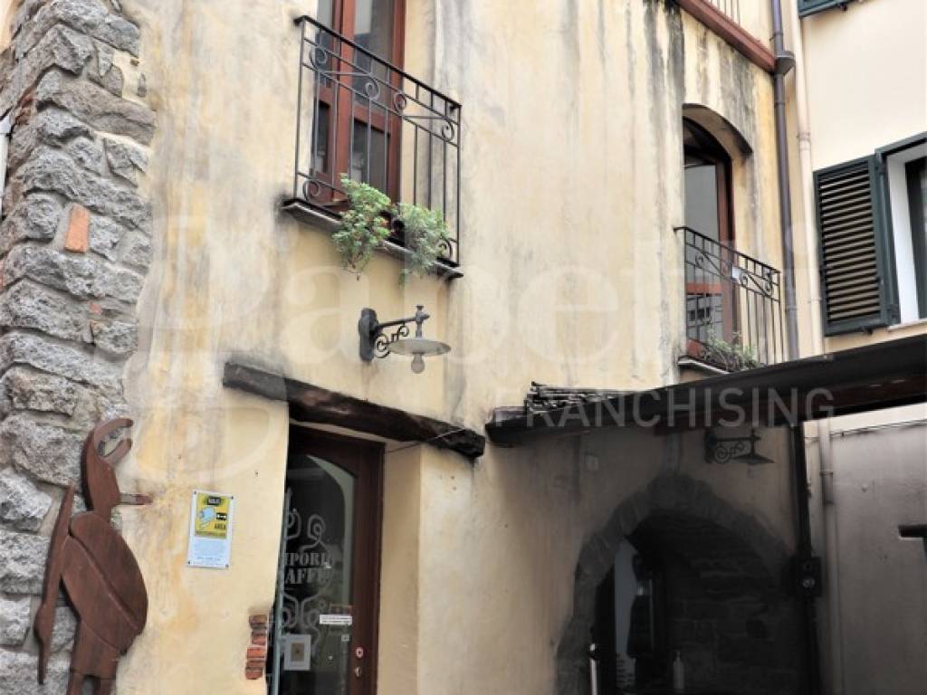 negozio in vendita a Lanusei