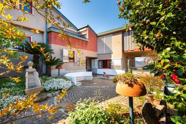 casa indipendente in vendita a Lanusei