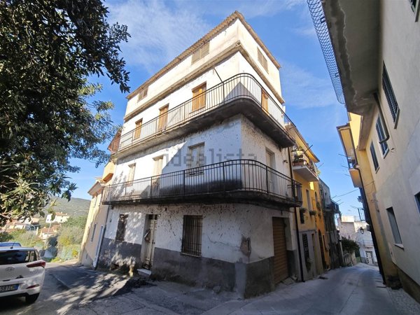casa indipendente in vendita a Loceri
