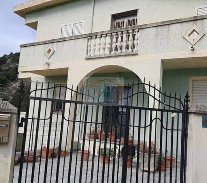 casa indipendente in vendita a Lodè