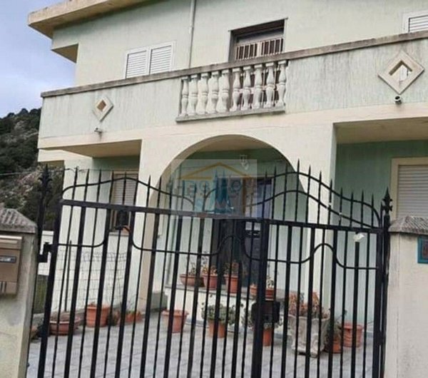 casa indipendente in vendita a Lodè