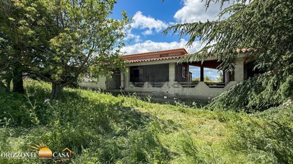 casa indipendente in vendita a Lodè in zona Sant'Anna