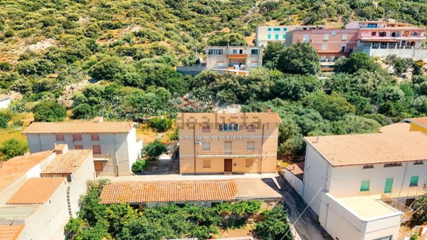 casa indipendente in vendita a Lodè