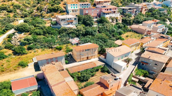 casa indipendente in vendita a Lodè
