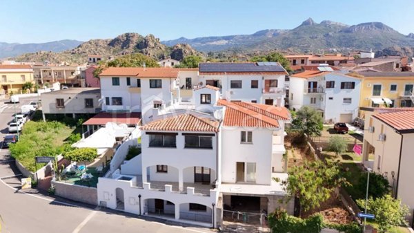 casa indipendente in vendita a Lotzorai