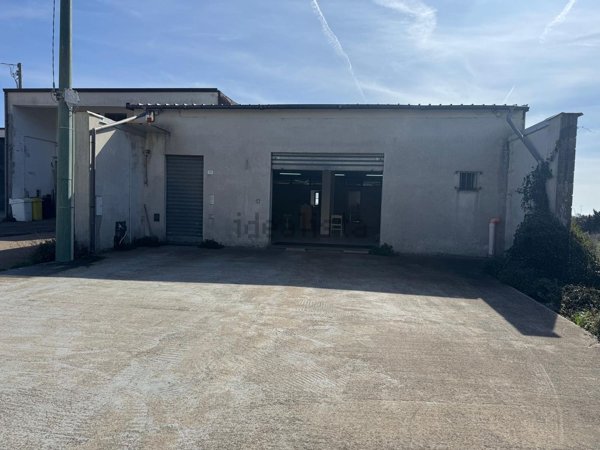 capannone in vendita a Macomer