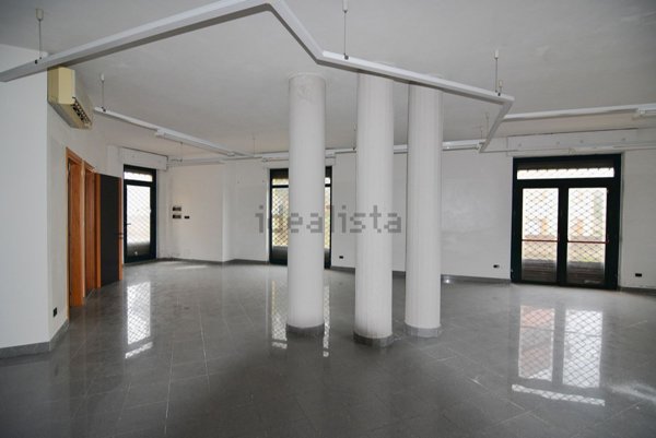 locale commerciale in vendita a Macomer