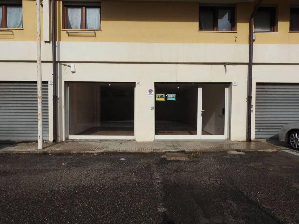 negozio in vendita a Macomer