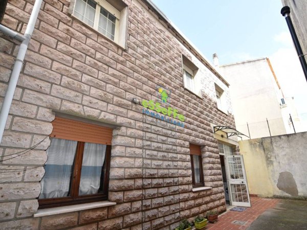 casa indipendente in vendita a Macomer