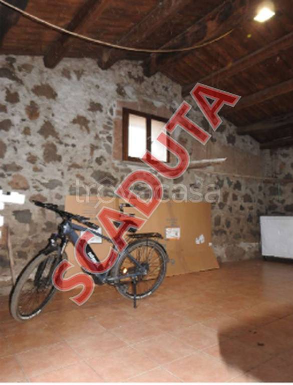 locale commerciale in vendita a Macomer