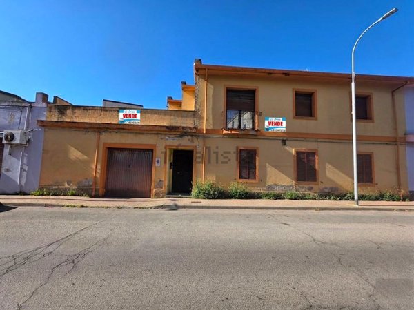 casa semindipendente in vendita a Macomer