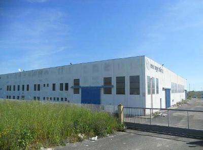 locale commerciale in vendita a Macomer