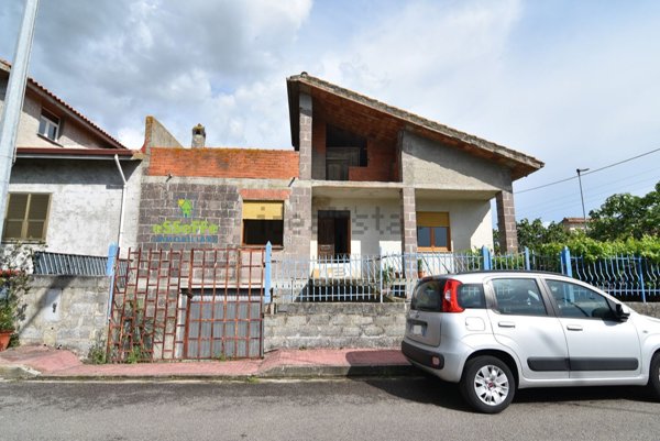 casa indipendente in vendita a Noragugume