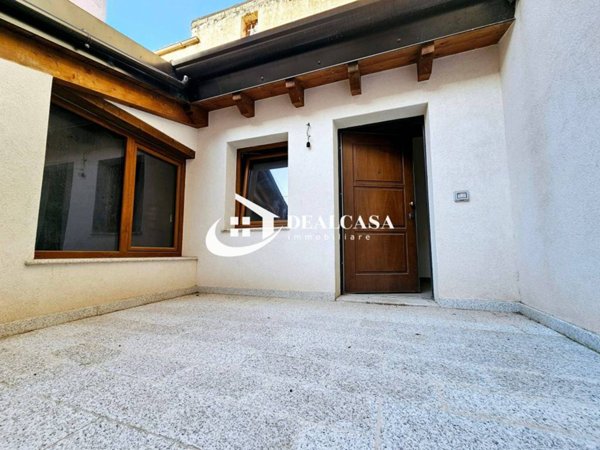 casa indipendente in vendita a Nuoro in zona Centro Storico