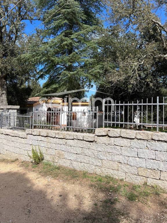 casa indipendente in vendita a Nuoro in zona Nostra Signora de su Monte