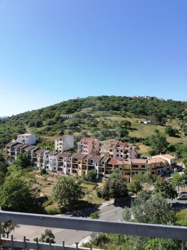 appartamento in vendita a Nuoro in zona Lollove