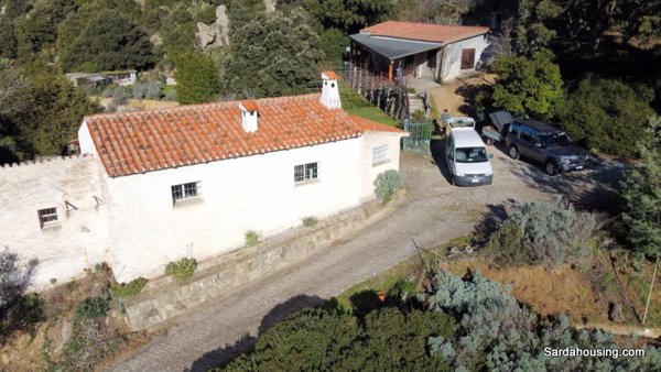 casa indipendente in vendita a Nuoro in zona Nostra Signora de su Monte