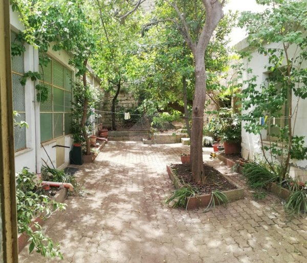 casa indipendente in vendita a Nuoro in zona Lollove