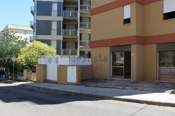 locale commerciale in vendita a Nuoro in zona Centro Storico