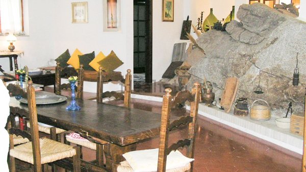 casa indipendente in vendita a Nuoro