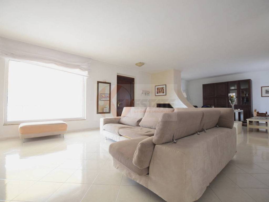 casa indipendente in vendita a Nuoro