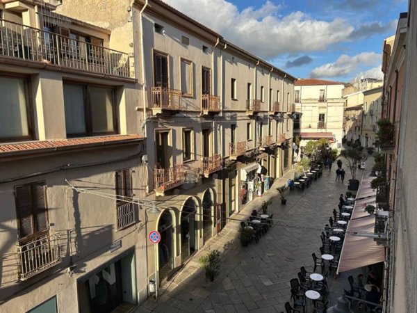 appartamento in vendita a Nuoro in zona Centro Storico