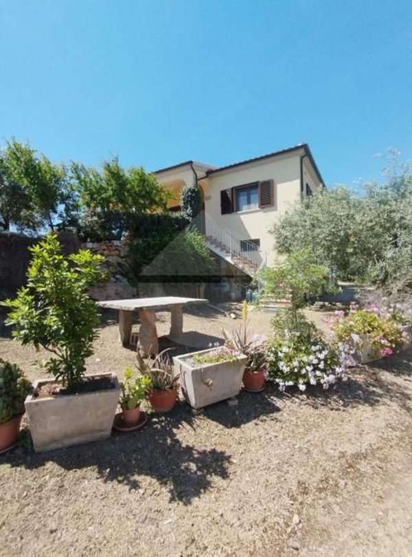 pentavano in vendita a Nuoro