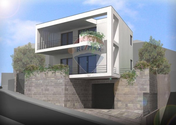 casa indipendente in vendita a Nuoro